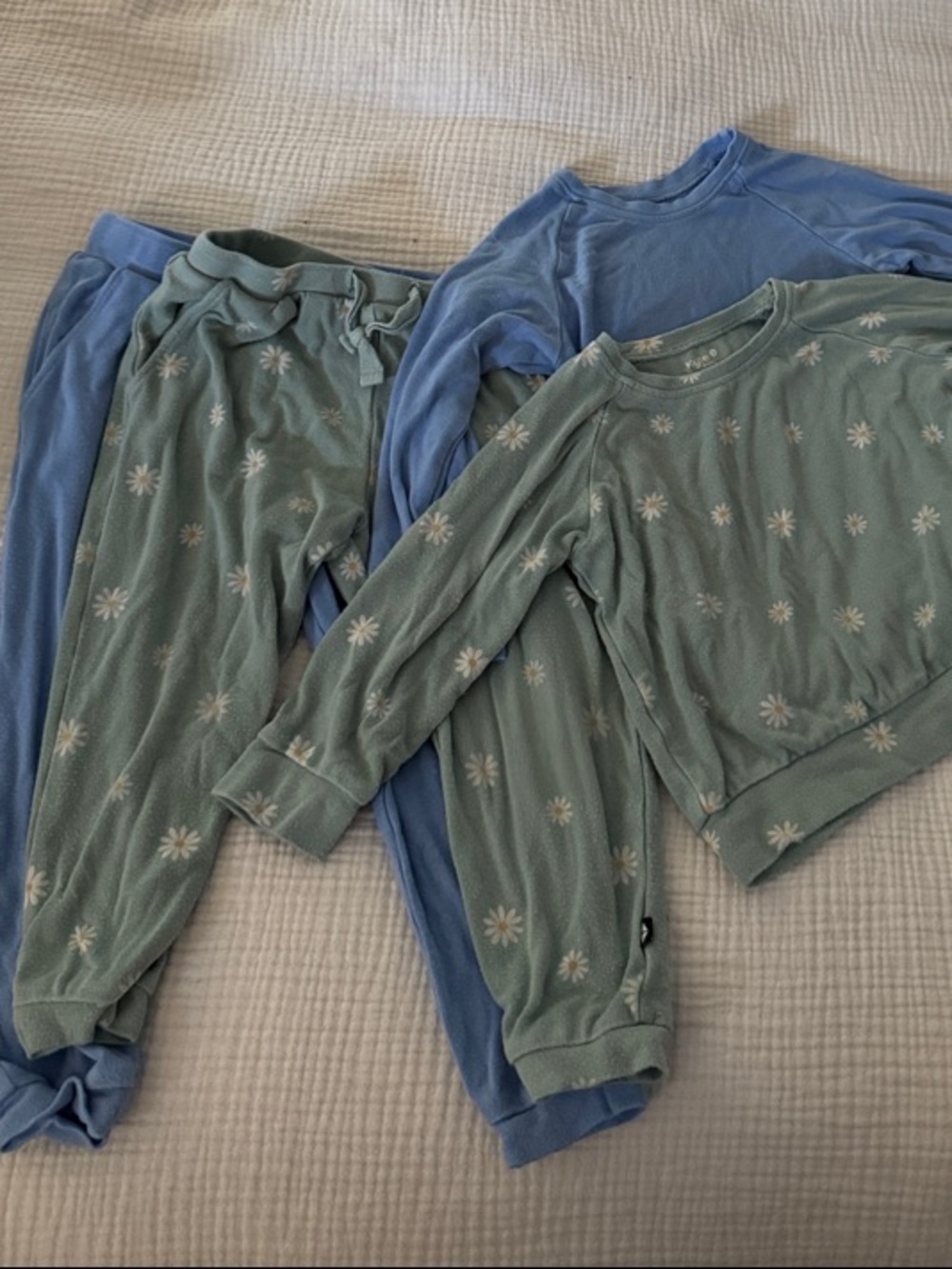Kyte Baby Girls Jogger Two-Piece Sets - Sage Daisy & Light Blue